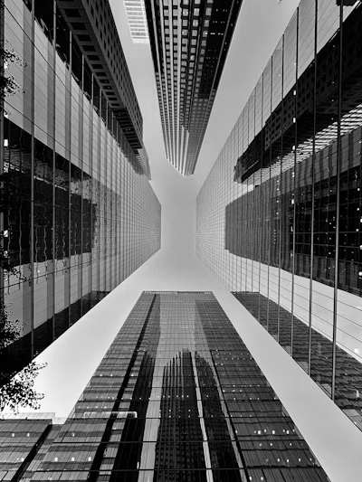 2025년 최신 부동산 관련 법적 이슈: 투자자가 알아야 할 판례 동향